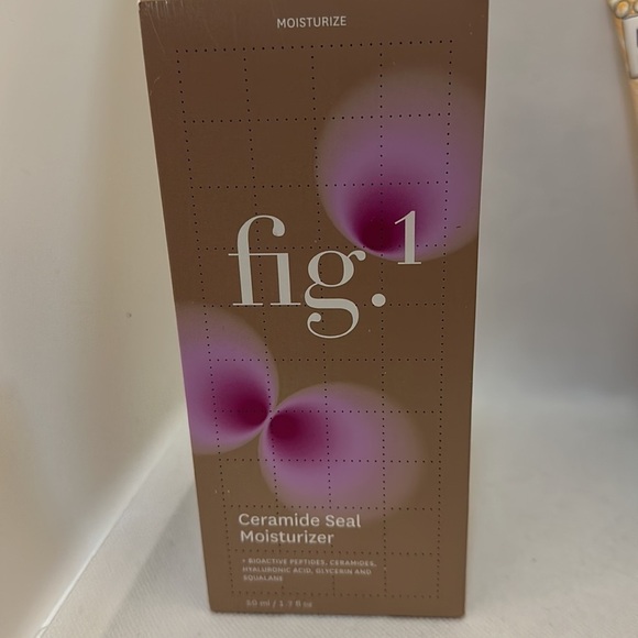 8-Piece Skincare Product Set in Shiseido Canvas Tote Bag - NWT - Picture 2 of 9